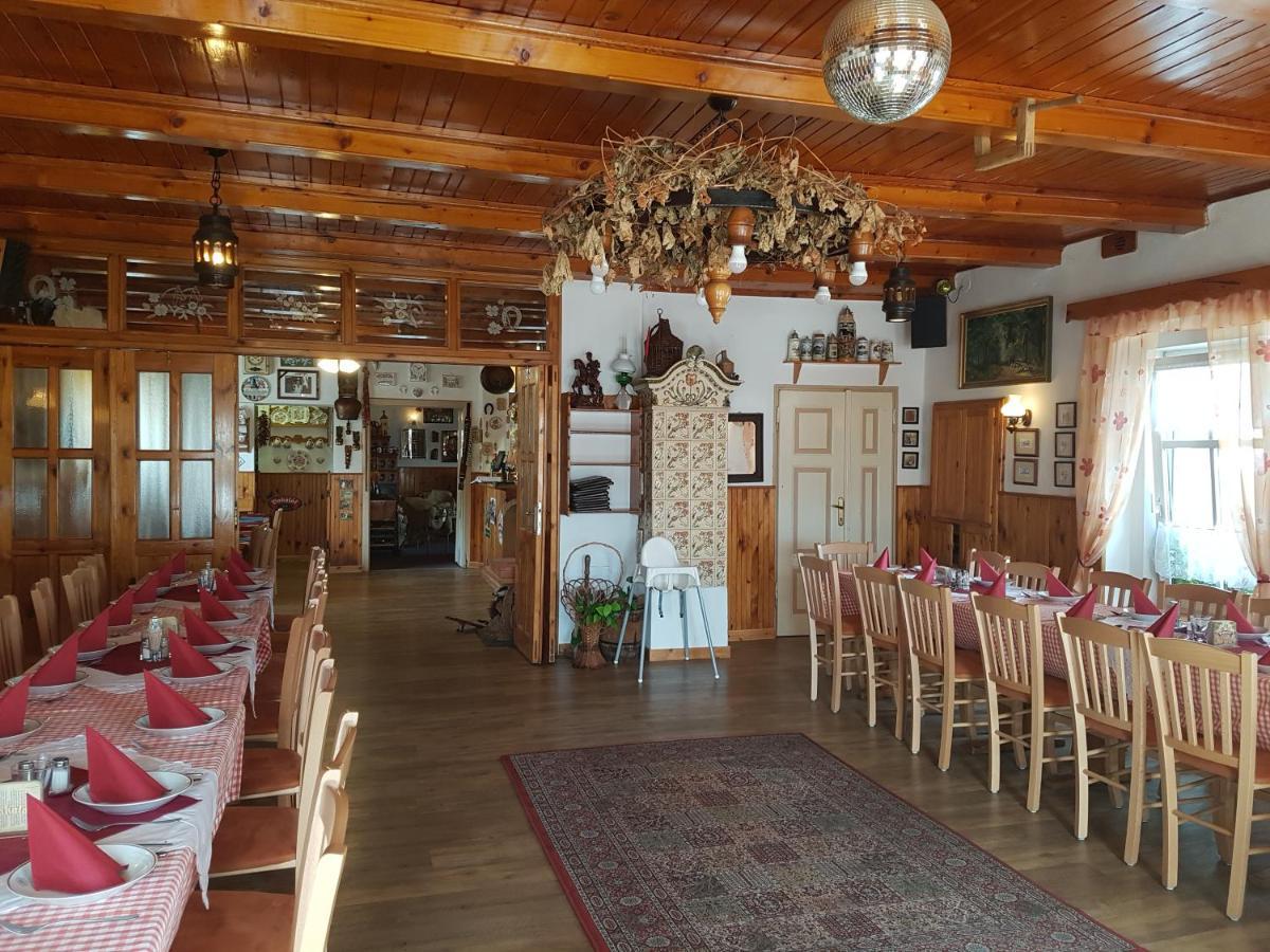 Hostinec Selsky Dvur Zbiroh 外观 照片