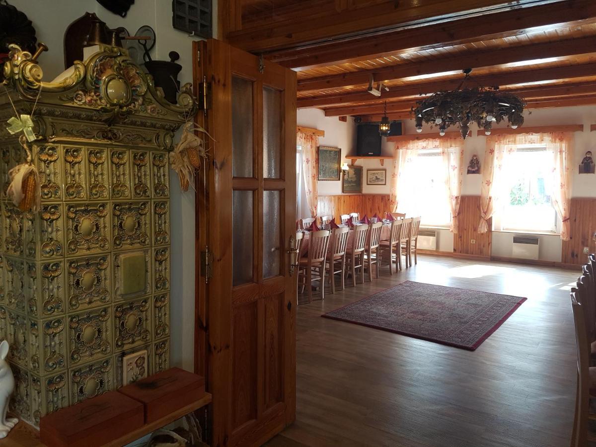Hostinec Selsky Dvur Zbiroh 外观 照片